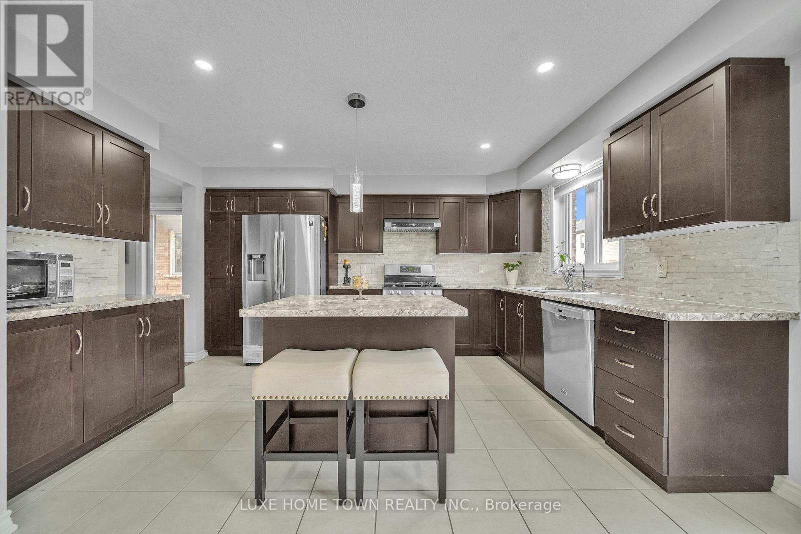 52 Riley Crescent, Centre Wellington, Ontario  N1M 0C2 - Photo 17 - X12696710