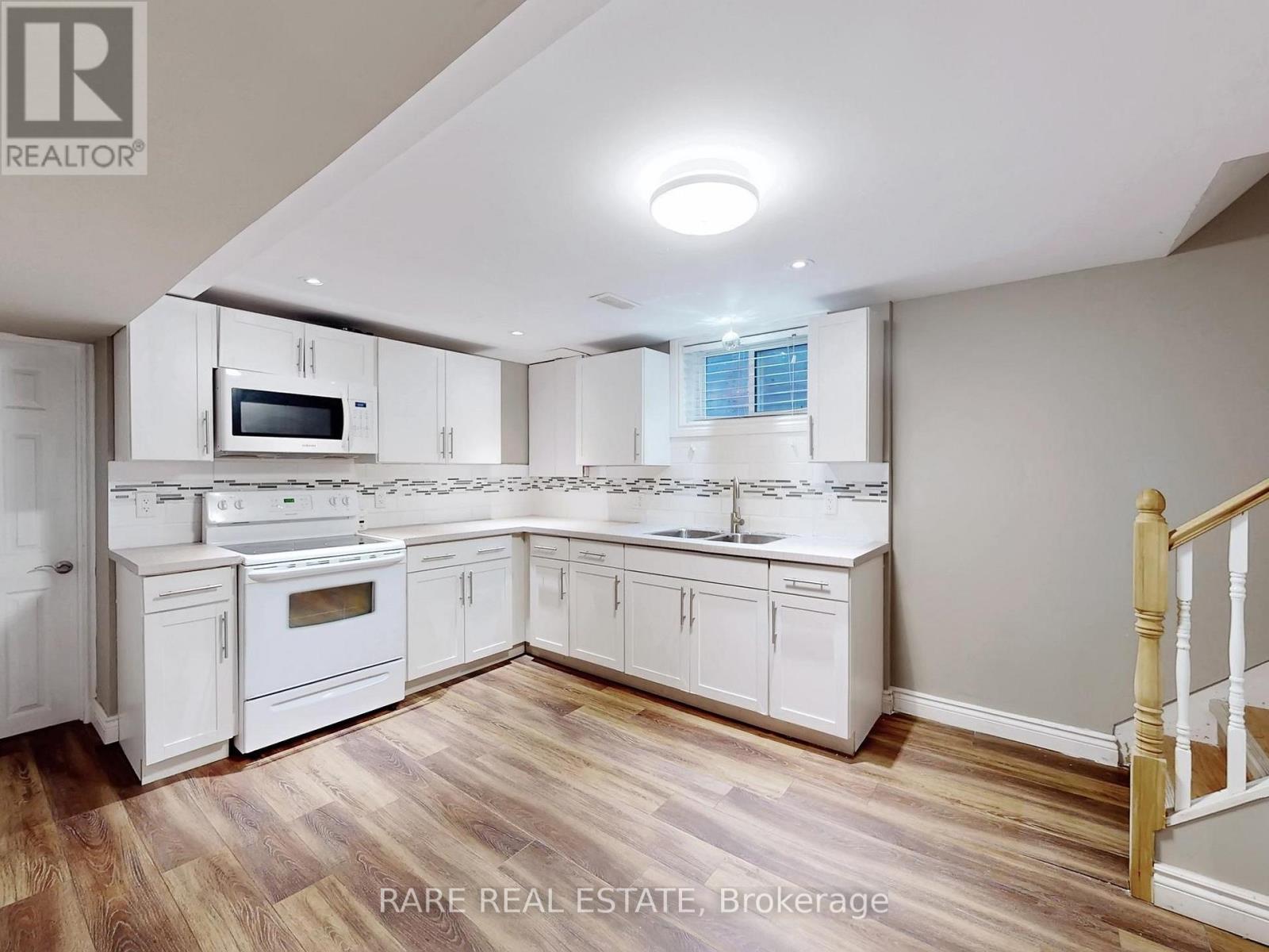 Lower - 359 East 42nd Street, Hamilton, Ontario  L8T 3A6 - Photo 10 - X12696764