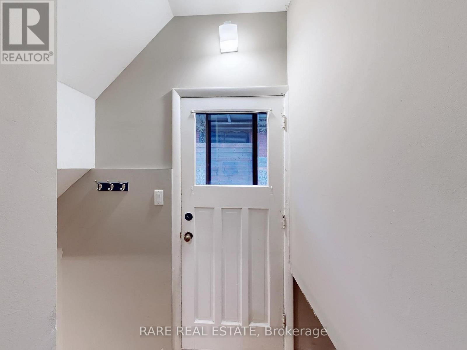 Lower - 359 East 42nd Street, Hamilton, Ontario  L8T 3A6 - Photo 27 - X12696764