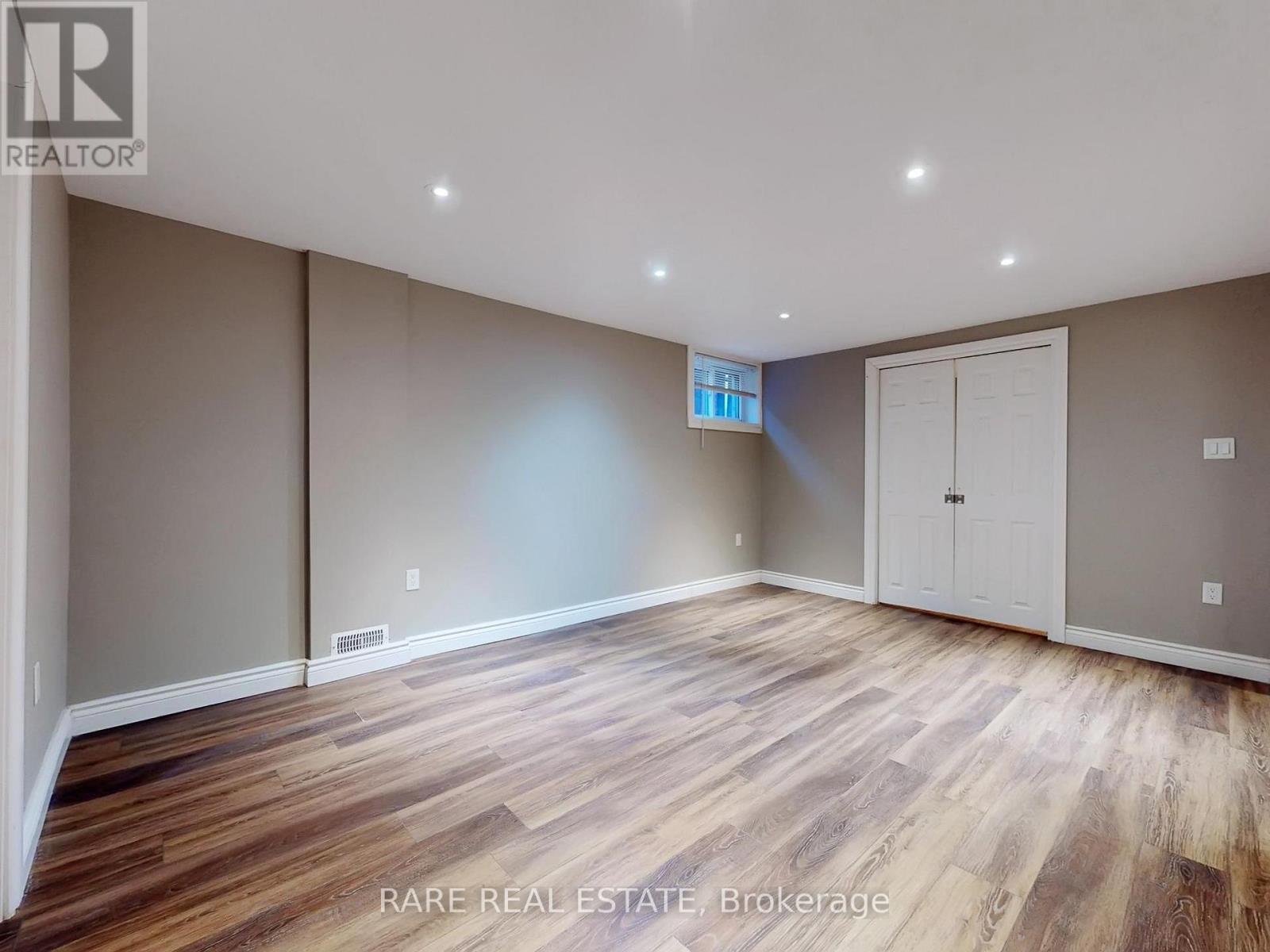 Lower - 359 East 42nd Street, Hamilton, Ontario  L8T 3A6 - Photo 8 - X12696764