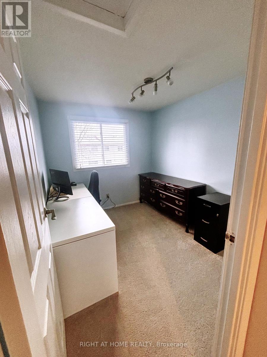 51 - 1213 Bowmount Street, Ottawa, Ontario  K1J 8T3 - Photo 22 - X12683954