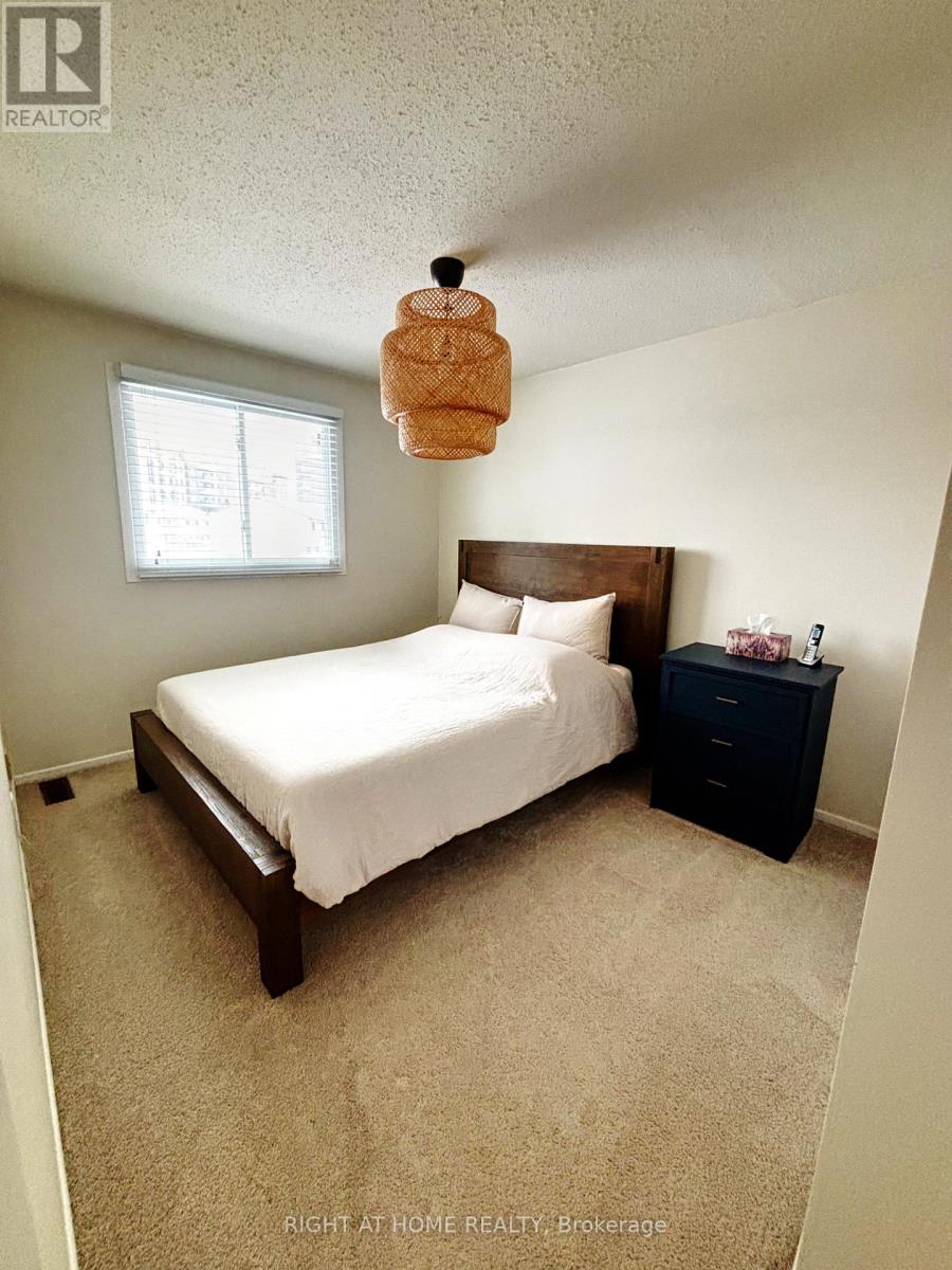 51 - 1213 Bowmount Street, Ottawa, Ontario  K1J 8T3 - Photo 14 - X12683954