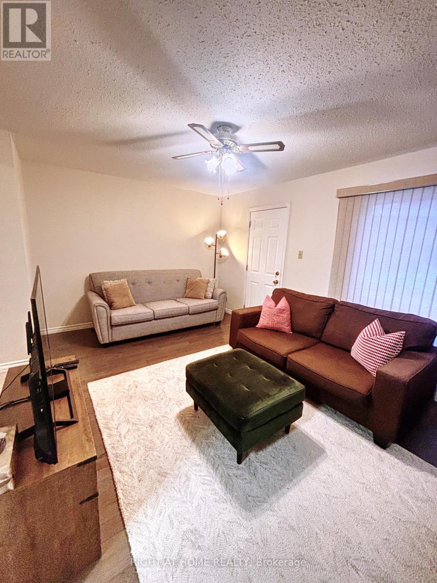 51 - 1213 Bowmount Street, Ottawa, Ontario  K1J 8T3 - Photo 6 - X12683954