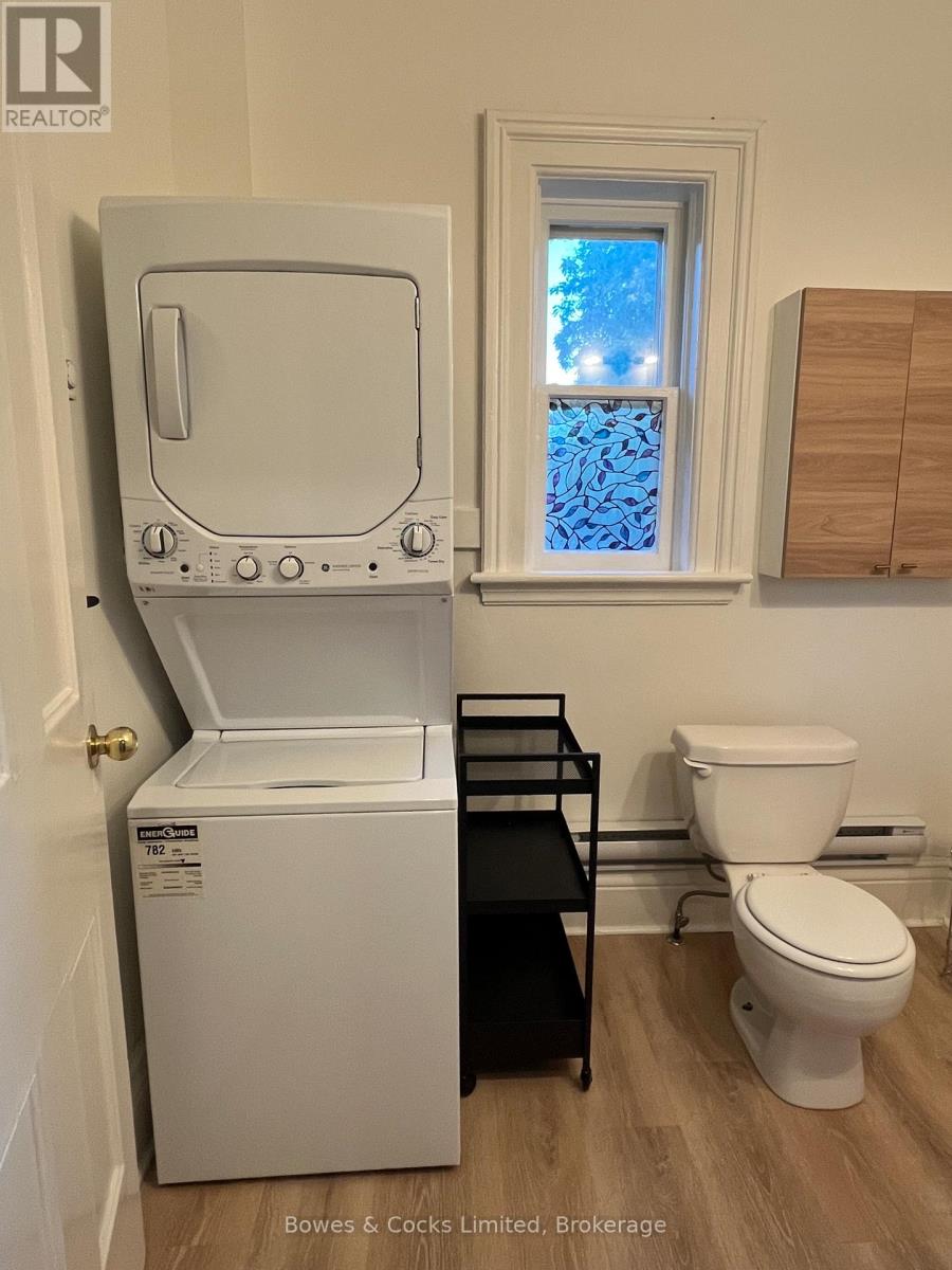 Upper - 275 Rubidge Street, Peterborough, Ontario  K9J 3P1 - Photo 12 - X12696850