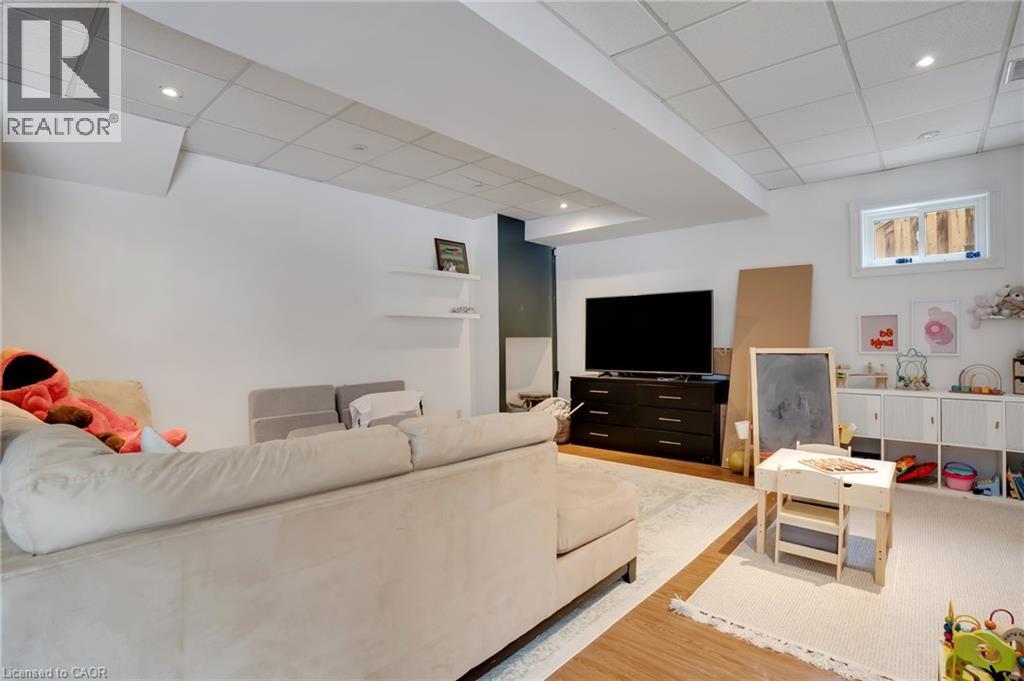 49 Wyandotte Court, Kitchener, Ontario  N2A 3H9 - Photo 31 - 40798451