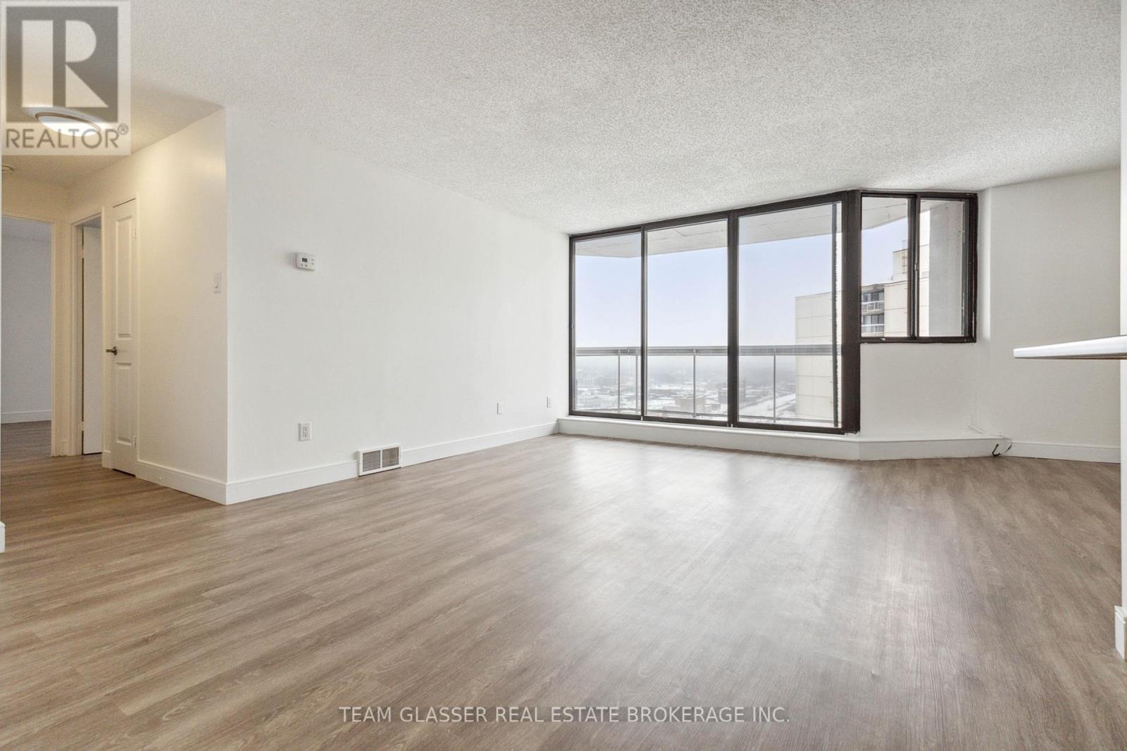 1805 - 340 Colborne Street, London East, Ontario  N6B 3N1 - Photo 3 - X12696860