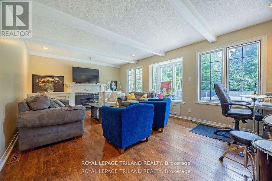 69 Shavian Boulevard, London North, Ontario  N6G 2P4 - Photo 13 - X12696884