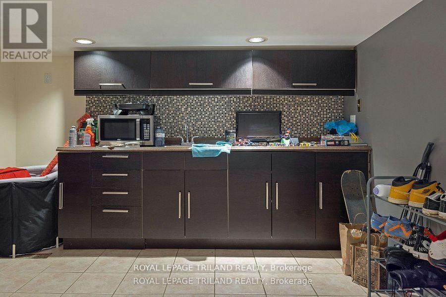 69 Shavian Boulevard, London North, Ontario  N6G 2P4 - Photo 18 - X12696884