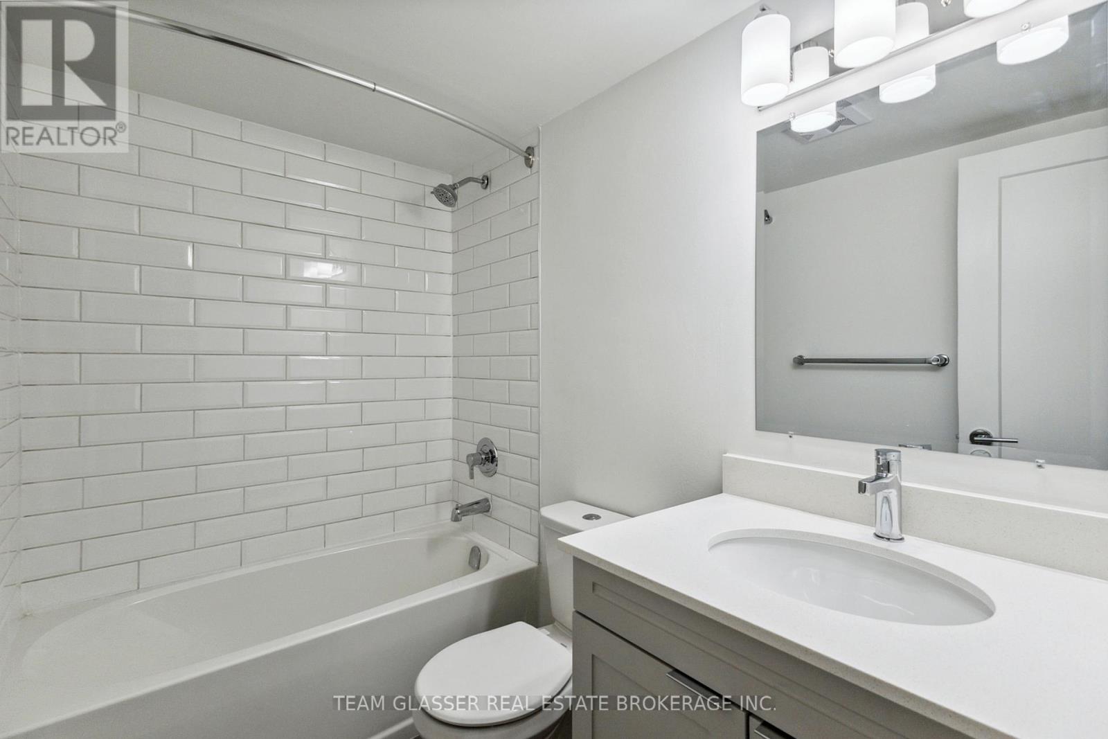 304 - 340 Colborne Street, London East, Ontario  N6B 3N1 - Photo 15 - X12696906