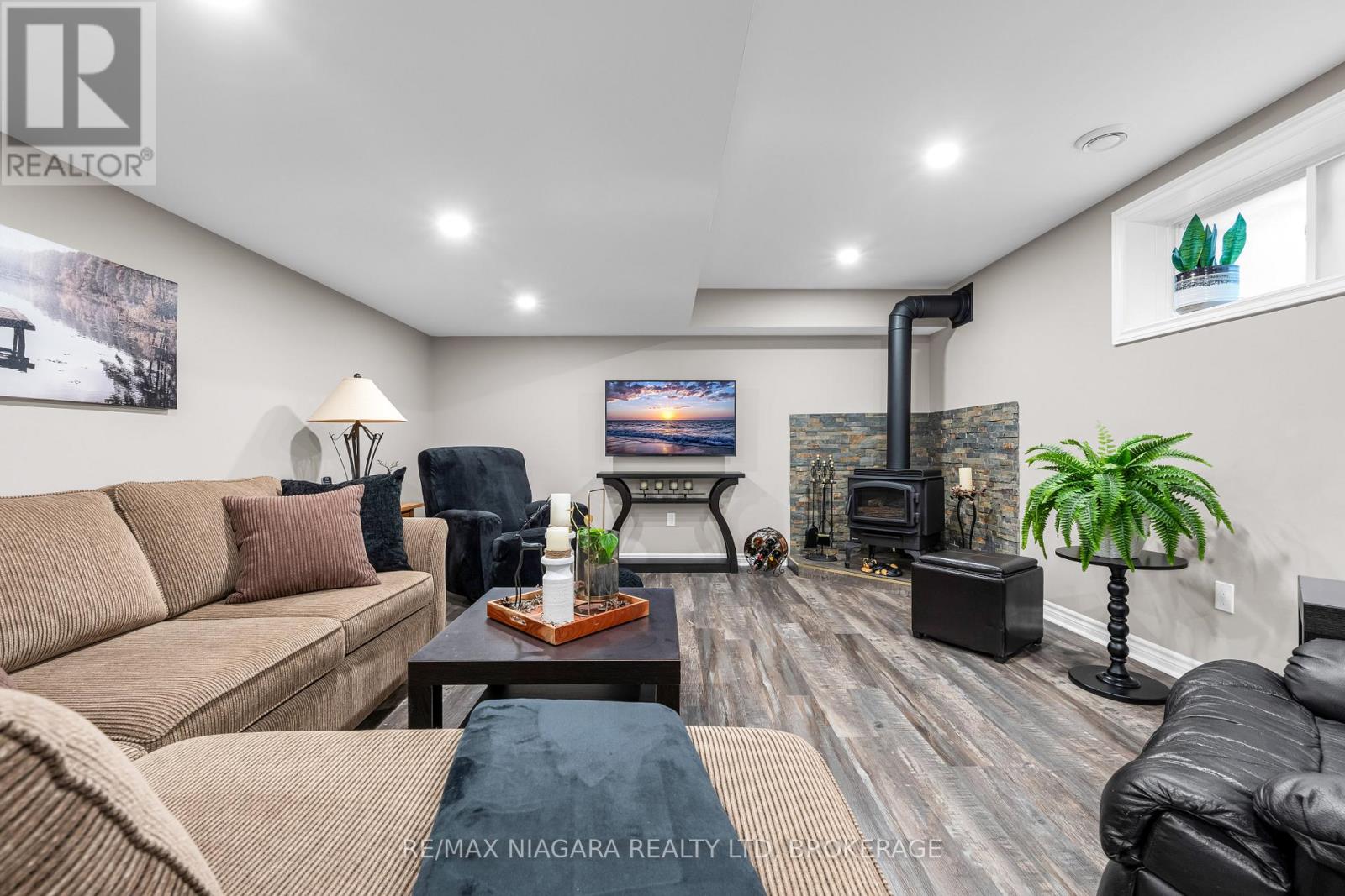 30 Ball Avenue E, St. Catharines, Ontario  L2T 1B5 - Photo 28 - X12678086