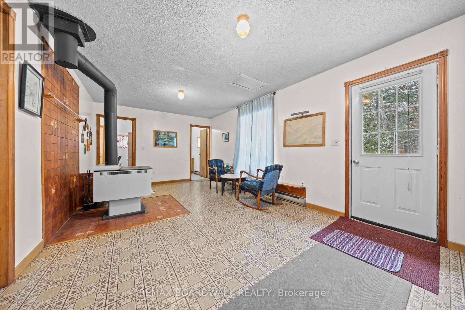 202 Folly Road, Rideau Lakes, Ontario  K0G 1E0 - Photo 18 - X12602434