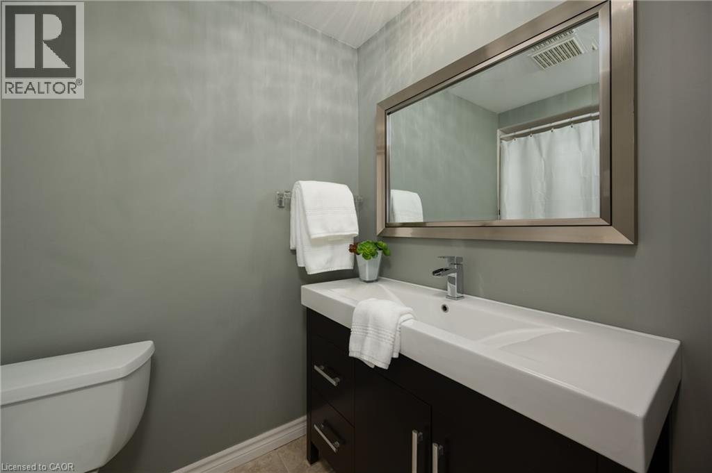 1296 Griffith Place, Oakville, Ontario  L6H 2V8 - Photo 25 - 40797765