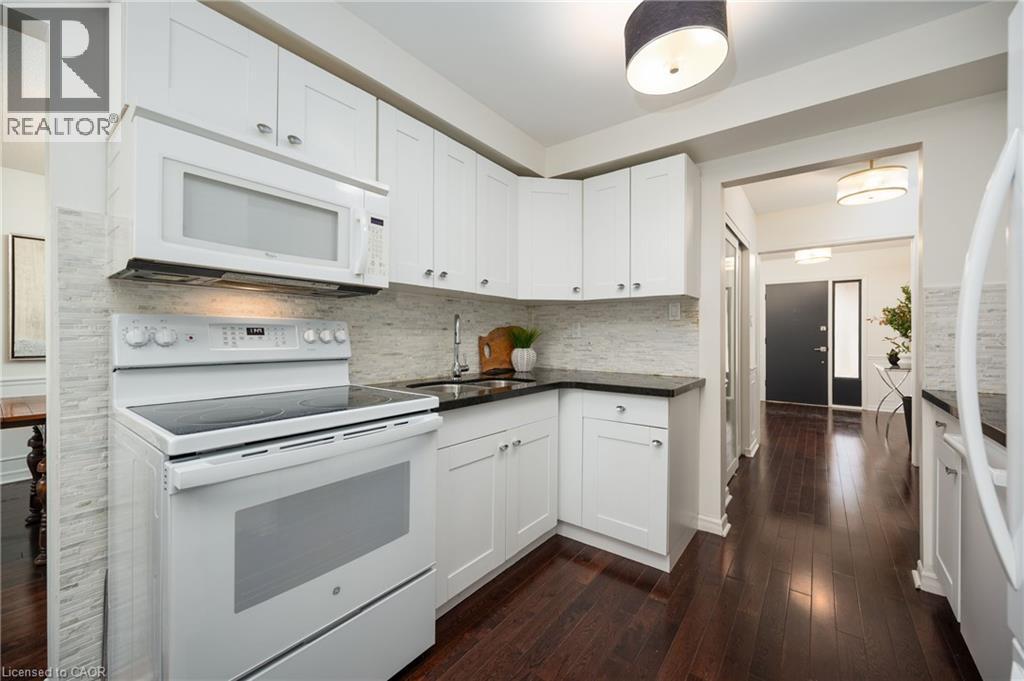 1296 Griffith Place, Oakville, Ontario  L6H 2V8 - Photo 12 - 40797765