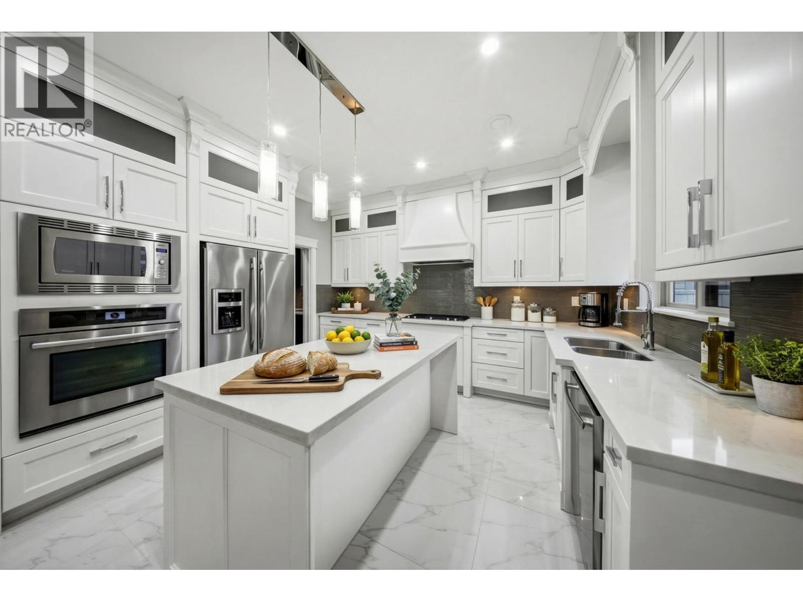 1919 Dublin Street, New Westminster, British Columbia  V3M 3A4 - Photo 3 - R3079549