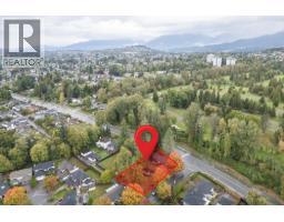 7492 BROADWAY, Burnaby, British Columbia