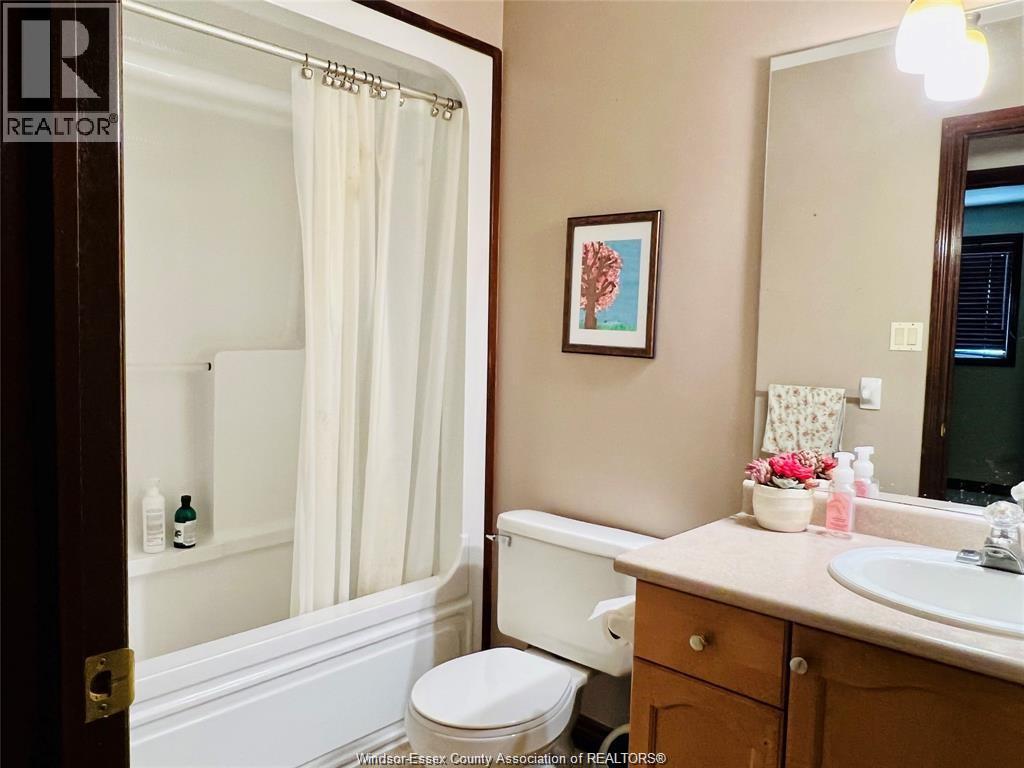 4906 Southwood Lakes, Windsor, Ontario  N9G 2T1 - Photo 34 - 26001144