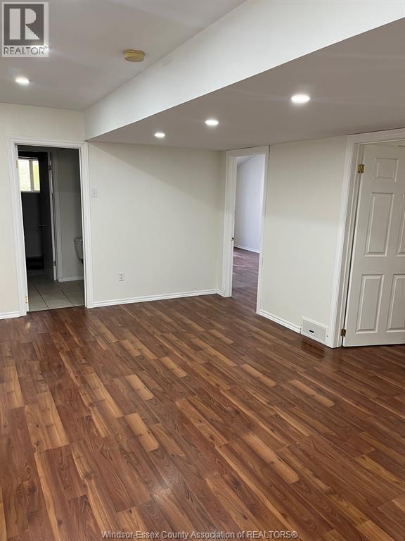 3726 Holburn, Windsor, Ontario  N9E 4S9 - Photo 9 - 26001142