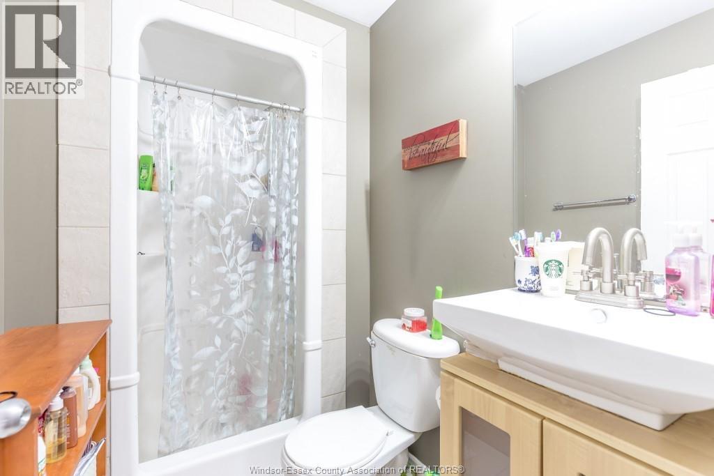 700 Bridge Avenue, Windsor, Ontario  N9B 2M6 - Photo 10 - 26001132
