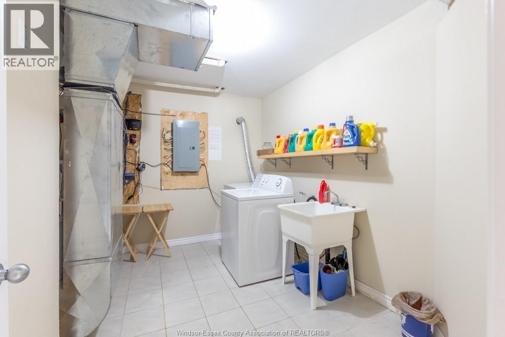 700 Bridge Avenue Unit# Per Room, Windsor, Ontario  N9B 2M6 - Photo 10 - 26001131