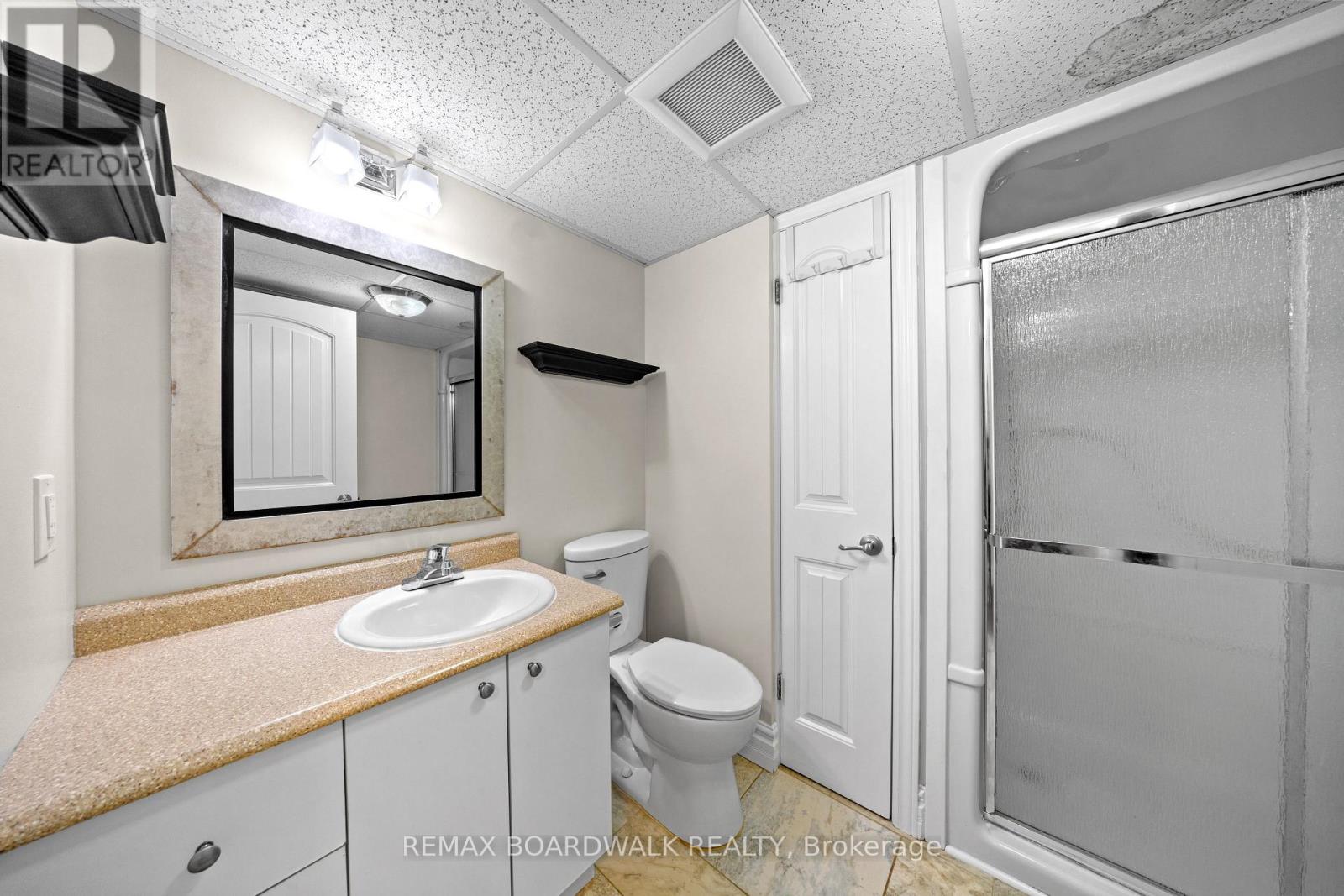 #2 - 6819 Rocque Street, Ottawa, Ontario  K1C 1A3 - Photo 11 - X12568594