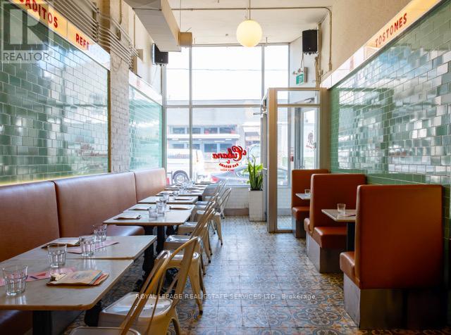 92 OSSINGTON AVENUE, Toronto, Ontario