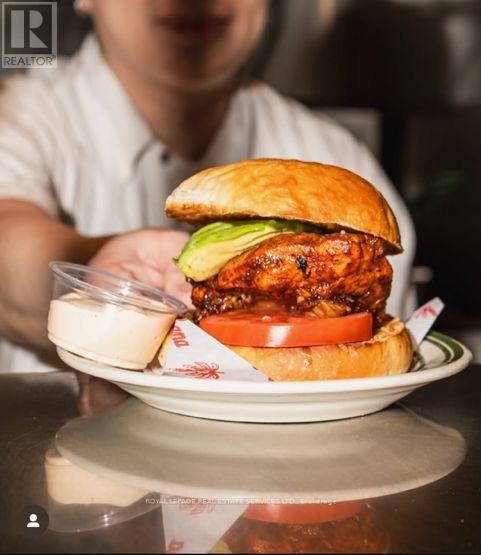 92 Ossington Avenue, Toronto, Ontario  M6J 2Z4 - Photo 10 - C12696820