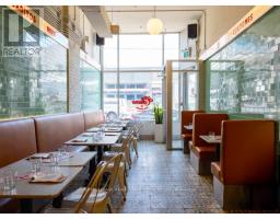 92 OSSINGTON AVENUE, Toronto, Ontario