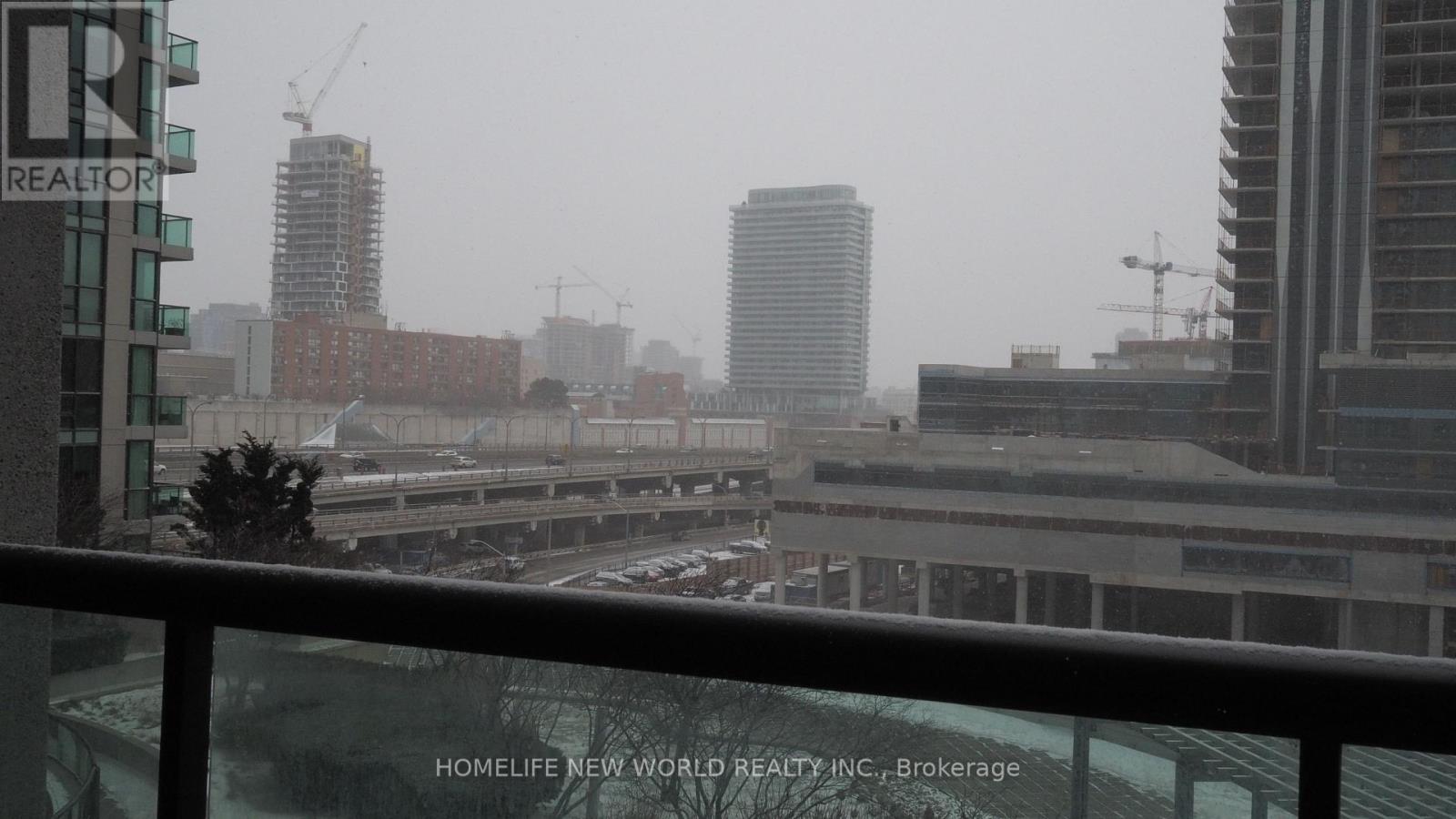 703 - 12 Yonge Street W, Toronto, Ontario  M5E 1Z9 - Photo 11 - C12696876