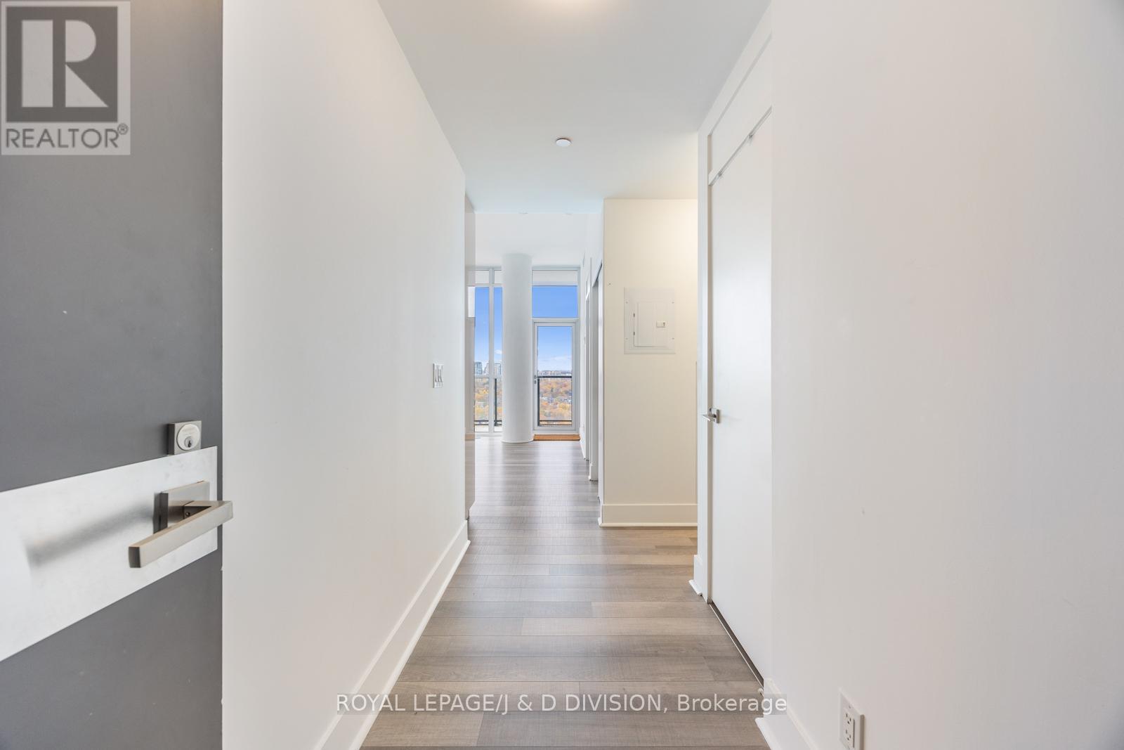 2702 - 32 Davenport Road, Toronto, Ontario  M5R 0B5 - Photo 6 - C12696914