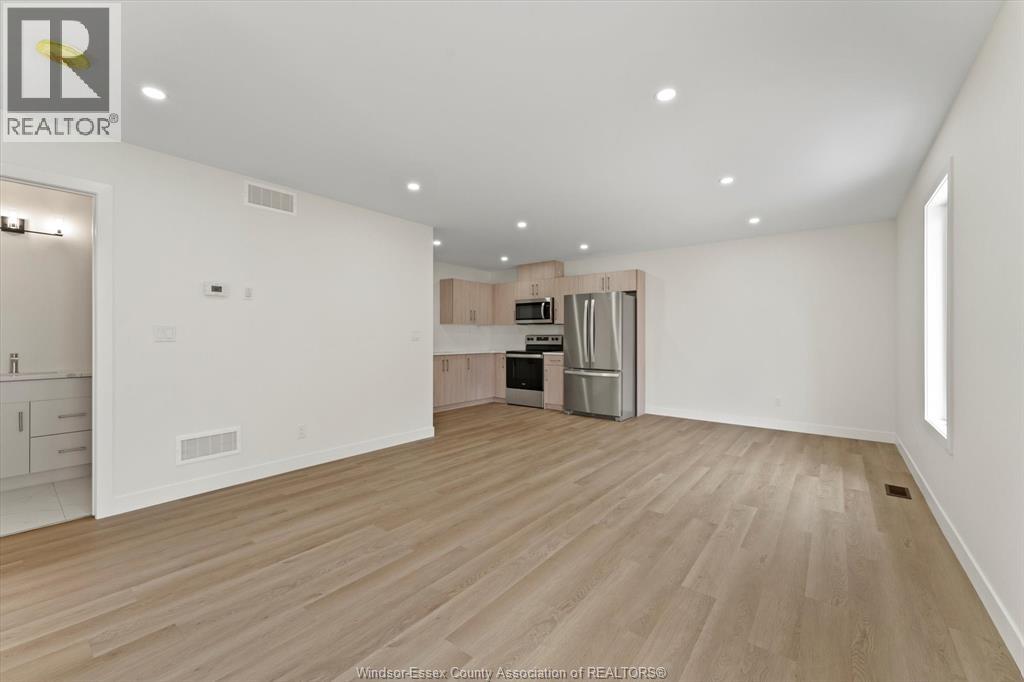 2467-1 Front Road, Lasalle, Ontario  N9J 2C5 - Photo 4 - 26001147