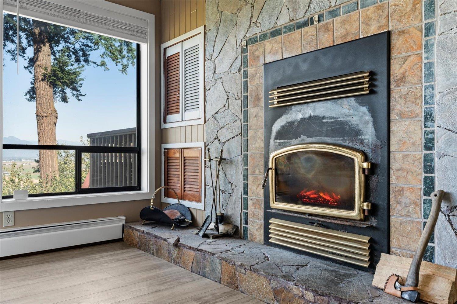 47750 Elk View Road, East Chilliwack, Ryder Lake, British Columbia  V2R 4S5 - Photo 3 - R3079529