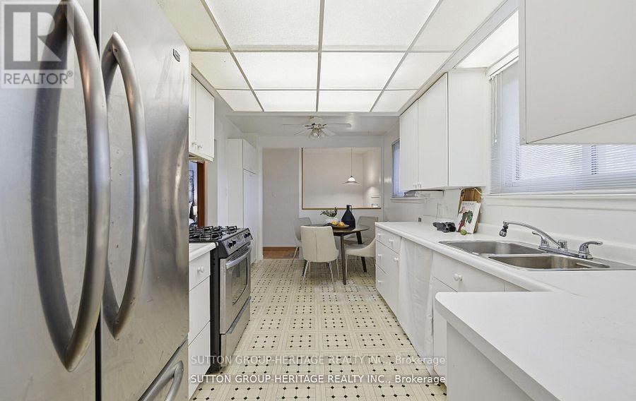 40 Hills Road, Ajax, Ontario  L1S 2W4 - Photo 8 - E12696890