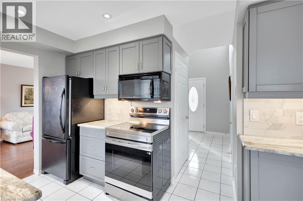 2185 Vista Drive, Burlington, Ontario  L7M 3N7 - Photo 11 - 40797334