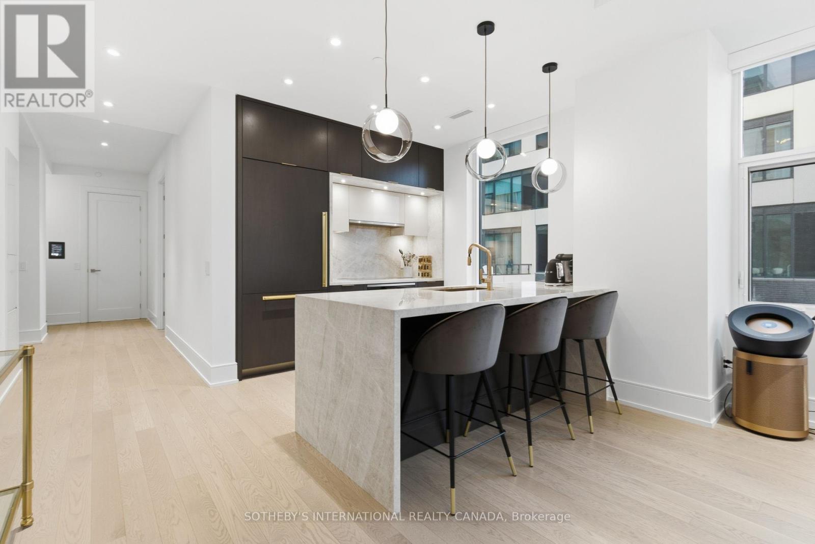 702 - 455 Wellington Street W, Toronto, Ontario  M5V 0V8 - Photo 14 - C12696060