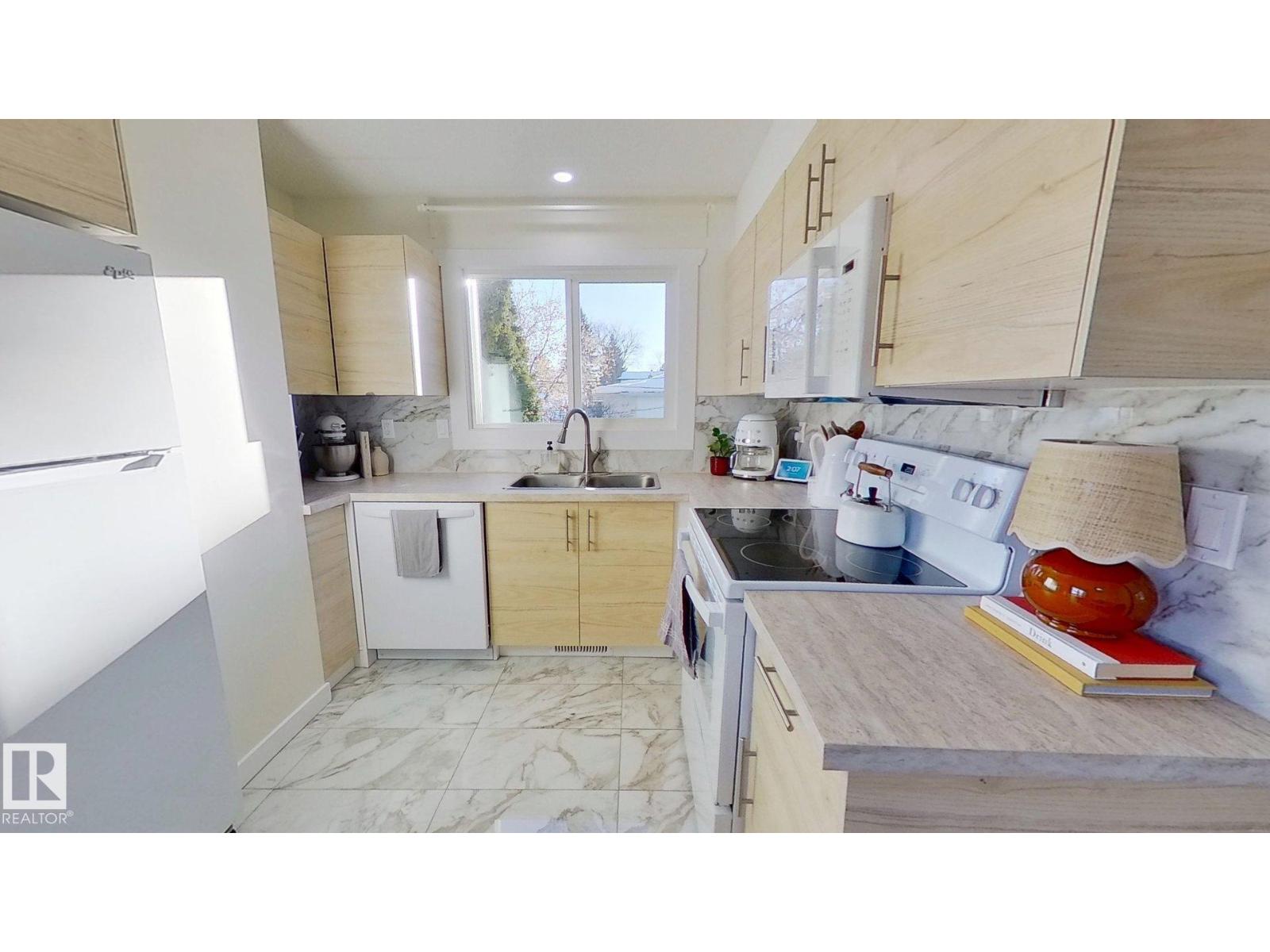 11935 57 St Nw, Edmonton, Alberta  T5W 3V7 - Photo 9 - E4470021