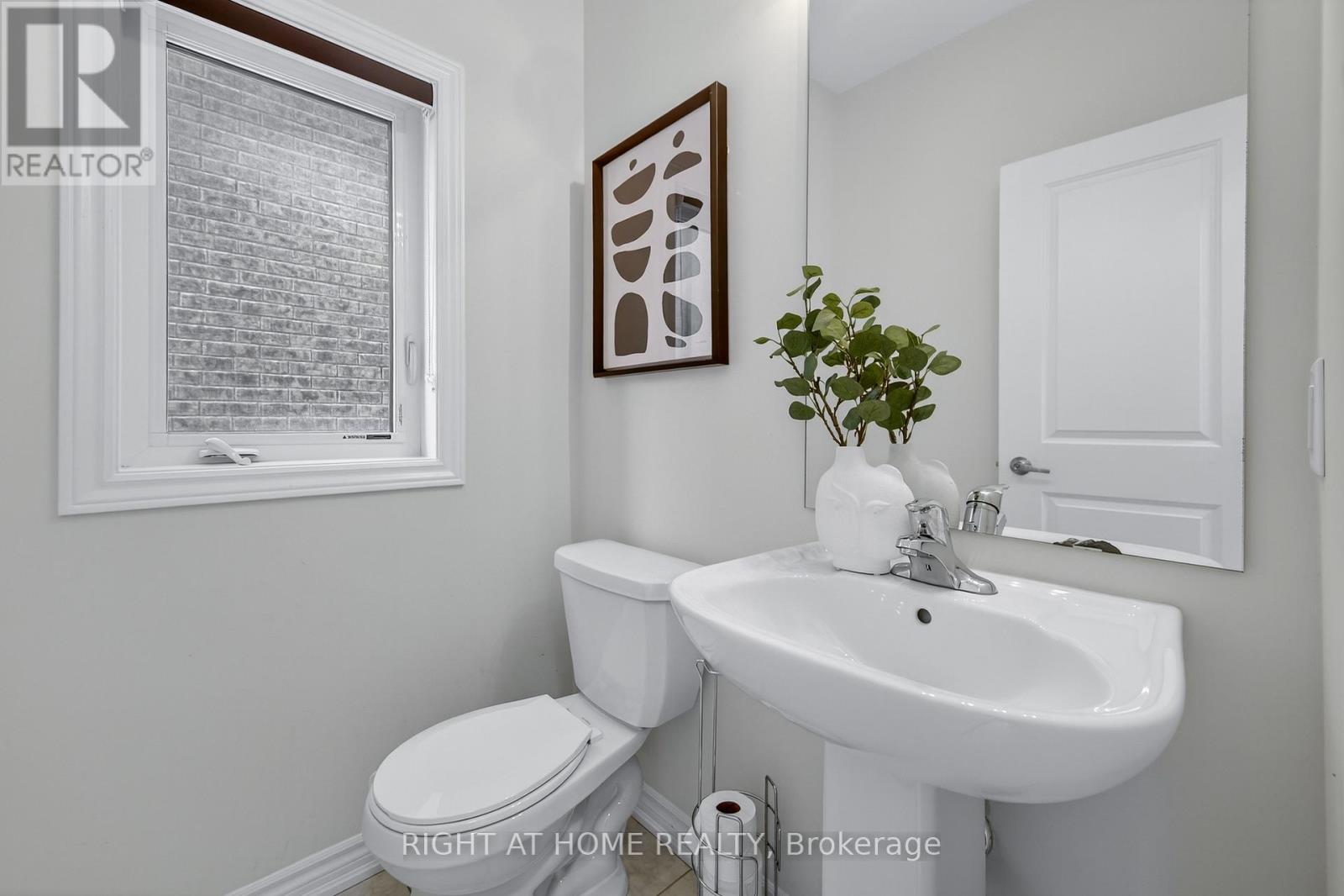 1218 Corby Way, Innisfil, Ontario  L9S 0R1 - Photo 20 - N12696880