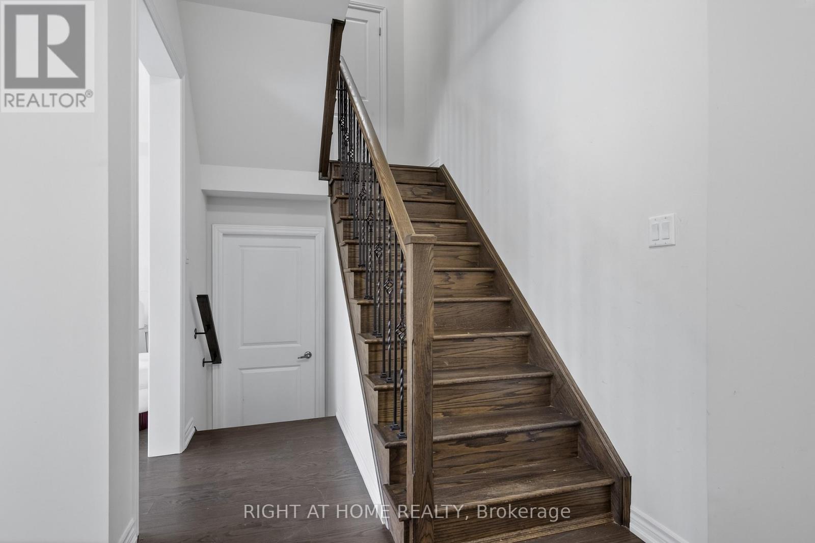 1218 Corby Way, Innisfil, Ontario  L9S 0R1 - Photo 21 - N12696880