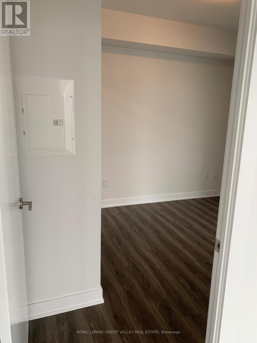 1203 - 430 Square One Drive, Mississauga, Ontario  L5B 0R7 - Photo 22 - W12696908