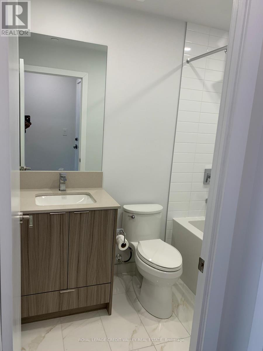 1203 - 430 Square One Drive, Mississauga, Ontario  L5B 0R7 - Photo 31 - W12696908