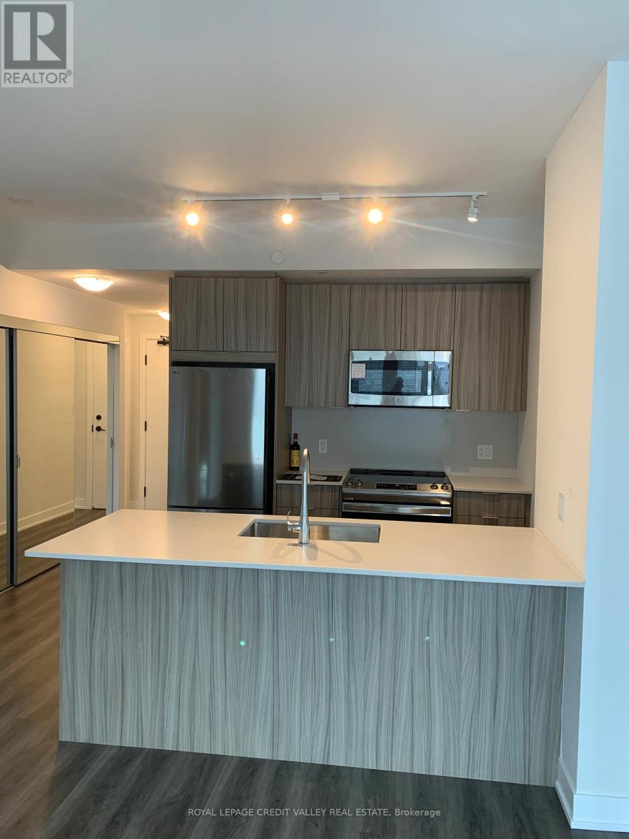 1203 - 430 Square One Drive, Mississauga, Ontario  L5B 0R7 - Photo 5 - W12696908