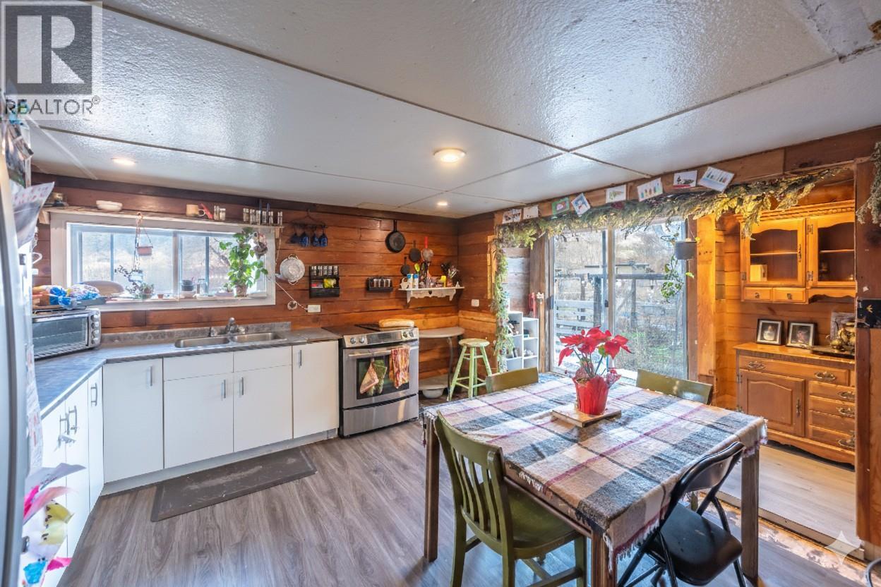 7466 Island Road, Oliver, British Columbia  V0H 1T7 - Photo 15 - 10372792