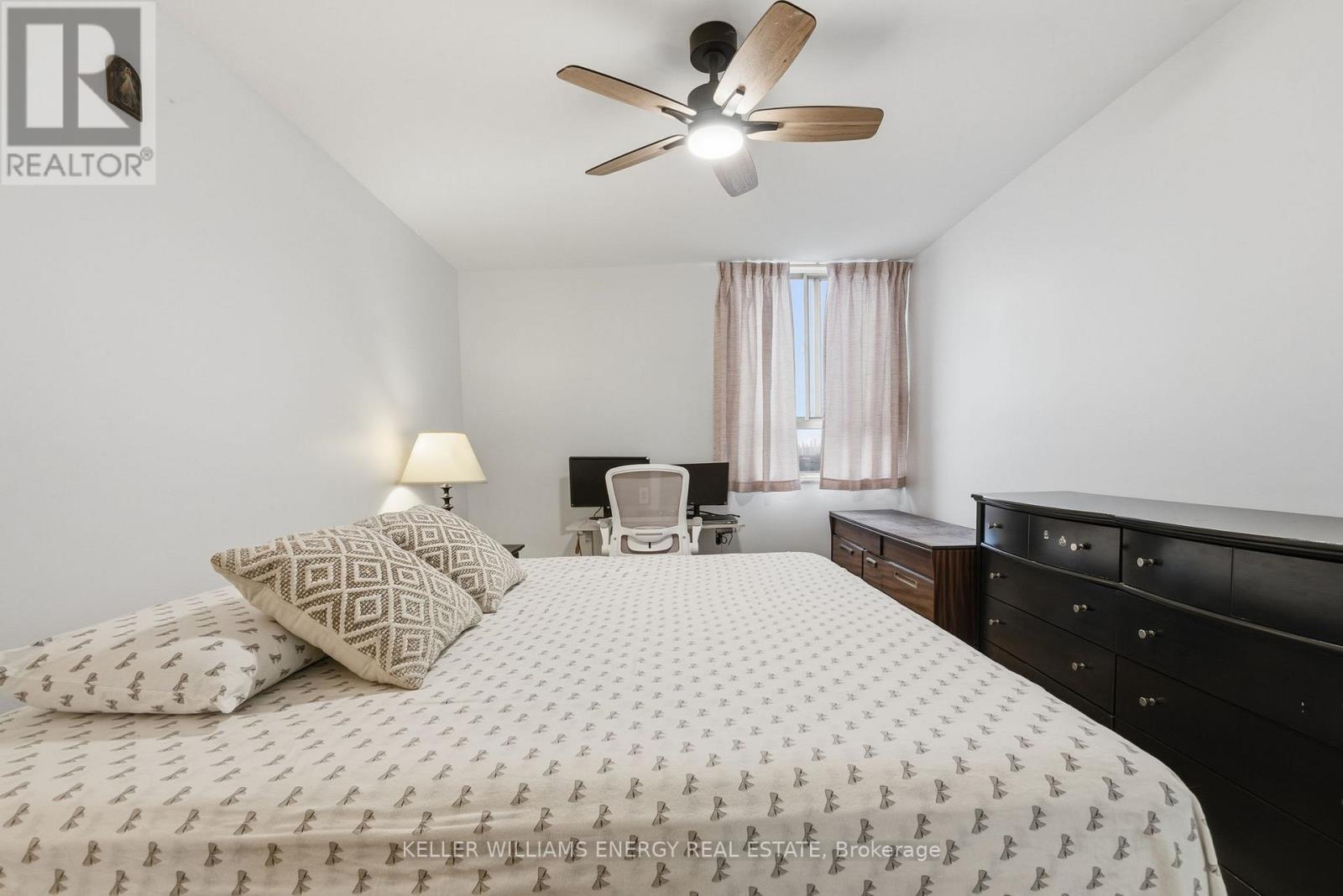 1514 - 1 Massey Square, Toronto, Ontario  M4C 5L4 - Photo 17 - E12697016