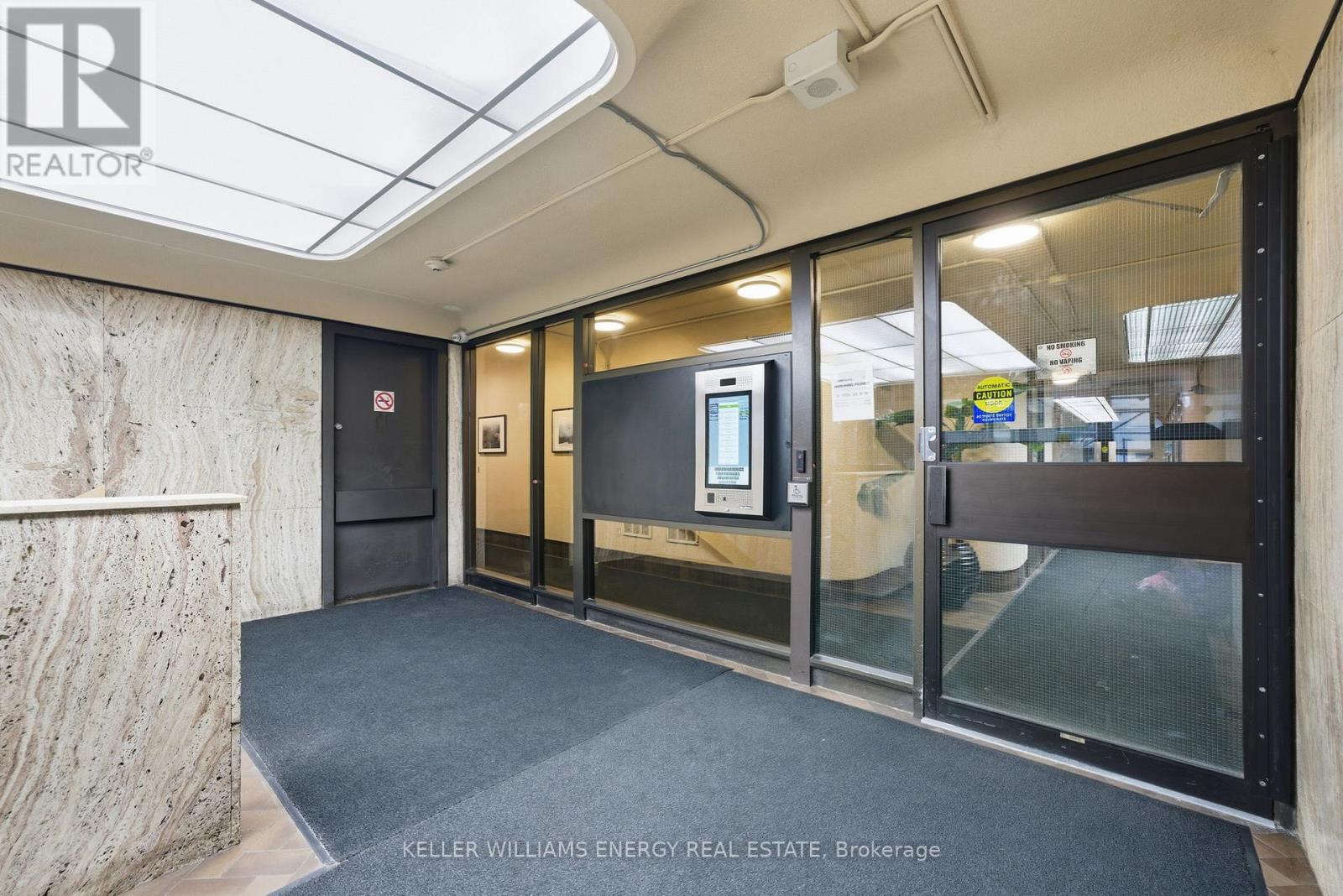 1514 - 1 Massey Square, Toronto, Ontario  M4C 5L4 - Photo 2 - E12697016