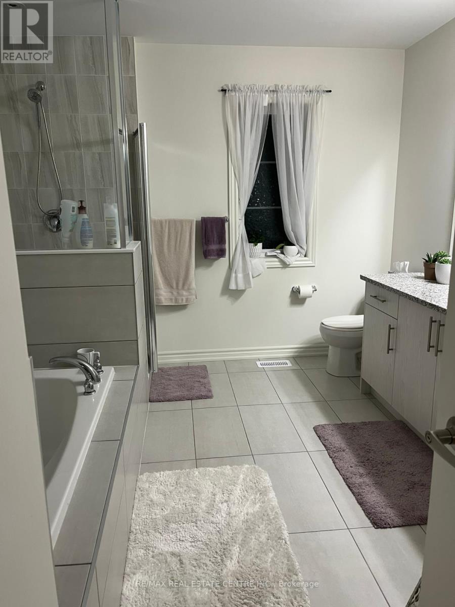 1061 Trailsview Avenue, Cobourg, Ontario  K9A 4J5 - Photo 13 - X12696810