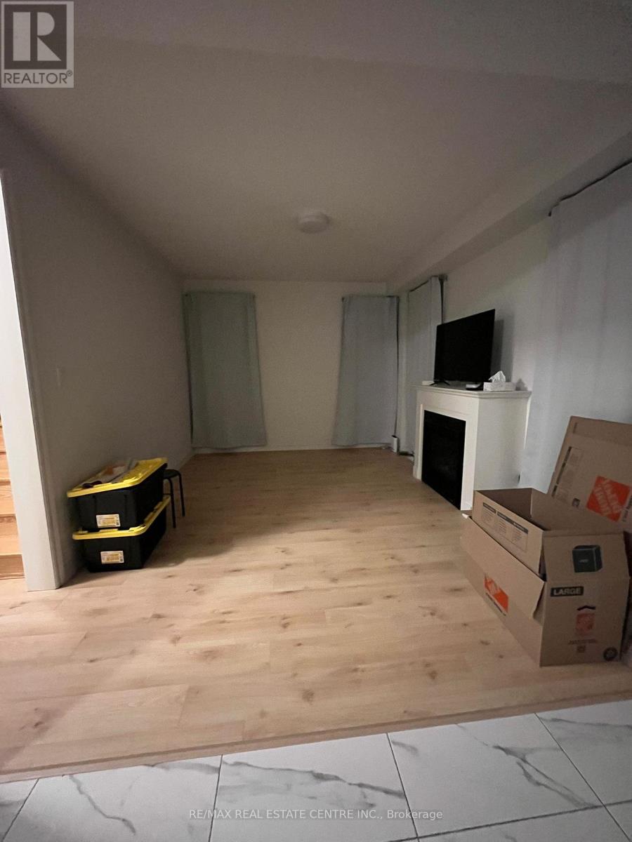 1061 Trailsview Avenue, Cobourg, Ontario  K9A 4J5 - Photo 14 - X12696810