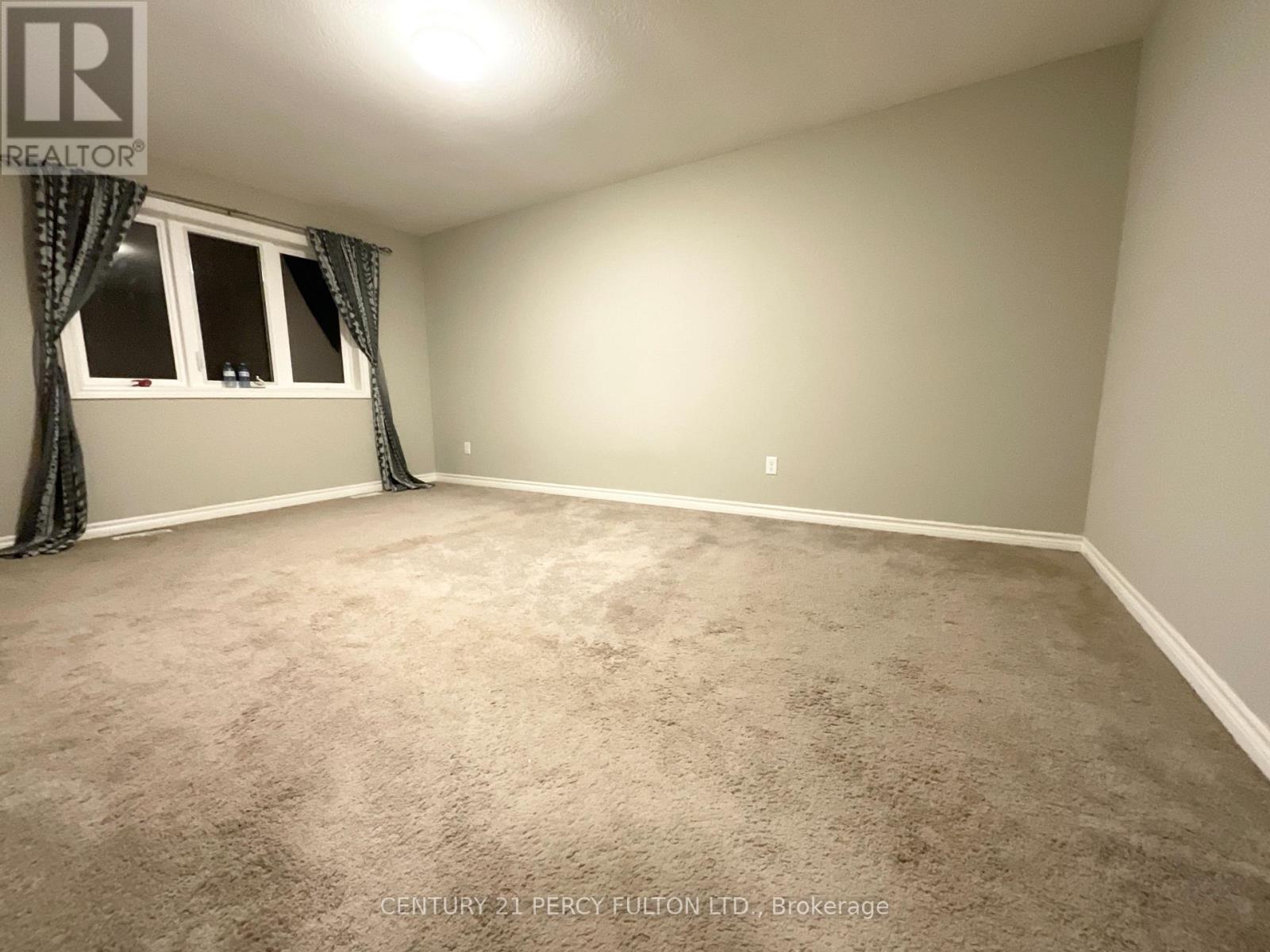 18 Hartfield Street, Ingersoll, Ontario  N5C 0C4 - Photo 8 - X12696842