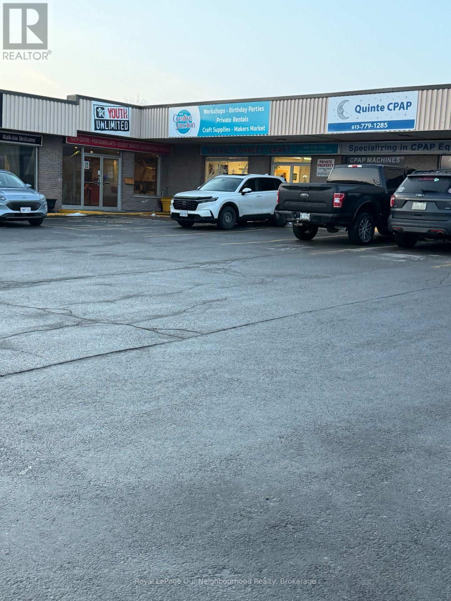 4 - 444 Dundas Street W, Belleville, Ontario  K8P 1B7 - Photo 1 - X12697082