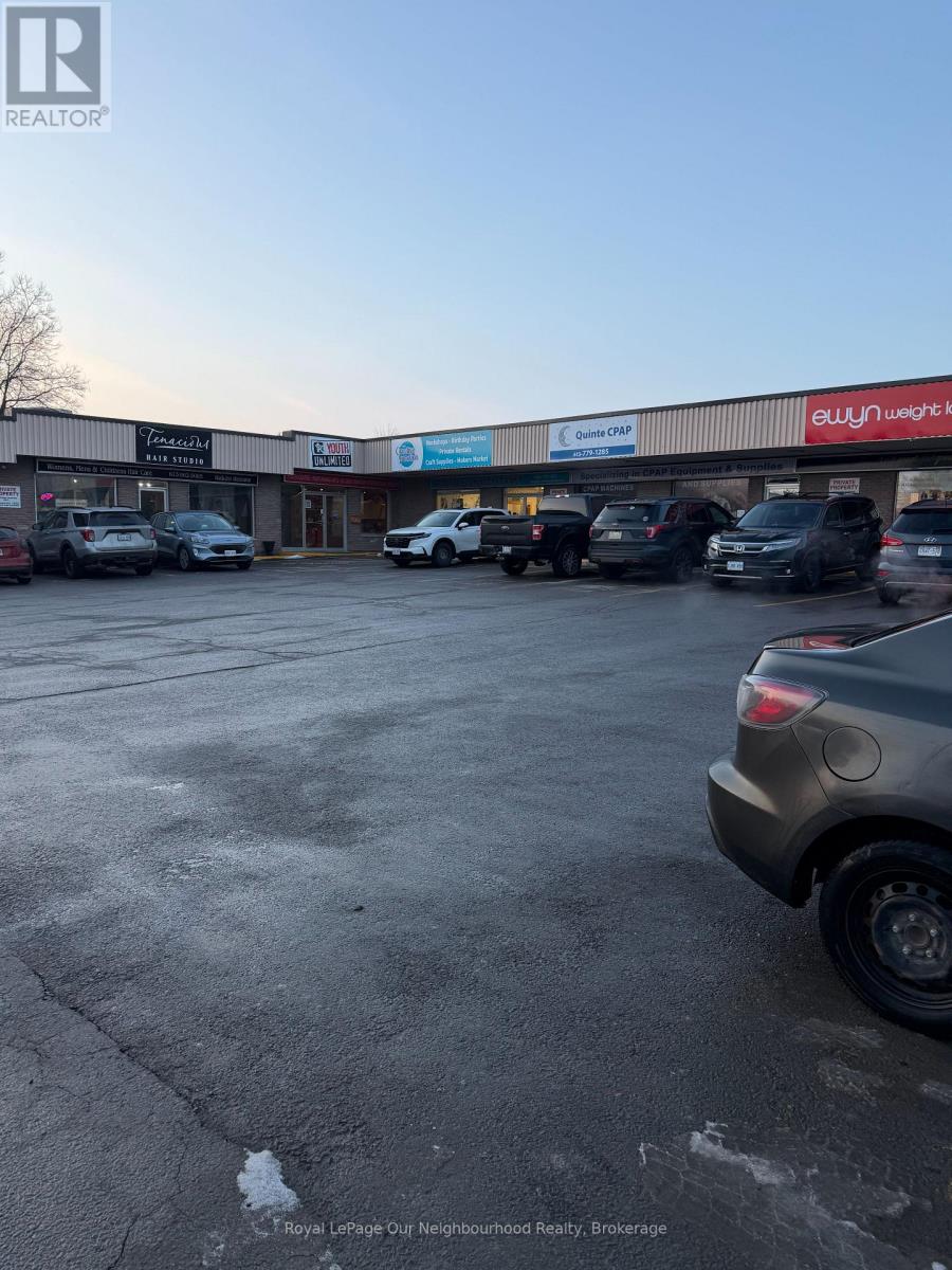 4 - 444 Dundas Street W, Belleville, Ontario  K8P 1B7 - Photo 2 - X12697082