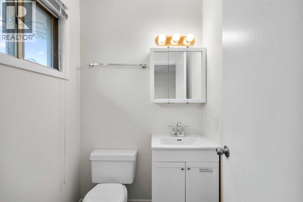 10631 Elbow Drive Sw, Calgary, Alberta  T2W 1G3 - Photo 13 - A2270130