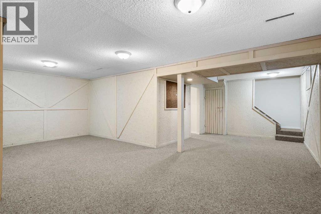 10631 Elbow Drive Sw, Calgary, Alberta  T2W 1G3 - Photo 21 - A2270130